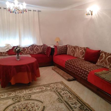 Apartment Centre Μεκνές Εξωτερικό φωτογραφία