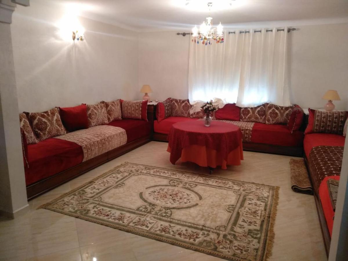 Apartment Centre Μεκνές Εξωτερικό φωτογραφία
