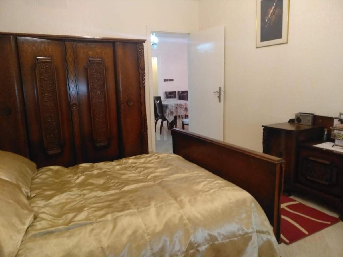 Apartment Centre Μεκνές Εξωτερικό φωτογραφία