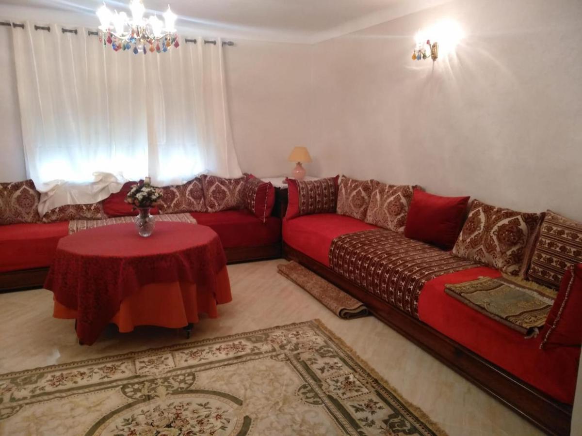 Apartment Centre Μεκνές Εξωτερικό φωτογραφία